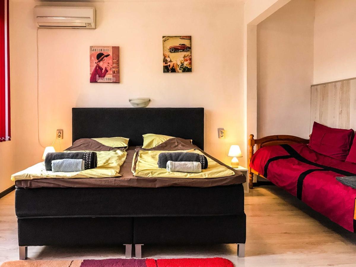 Red House Daire Tırnova Dış mekan fotoğraf