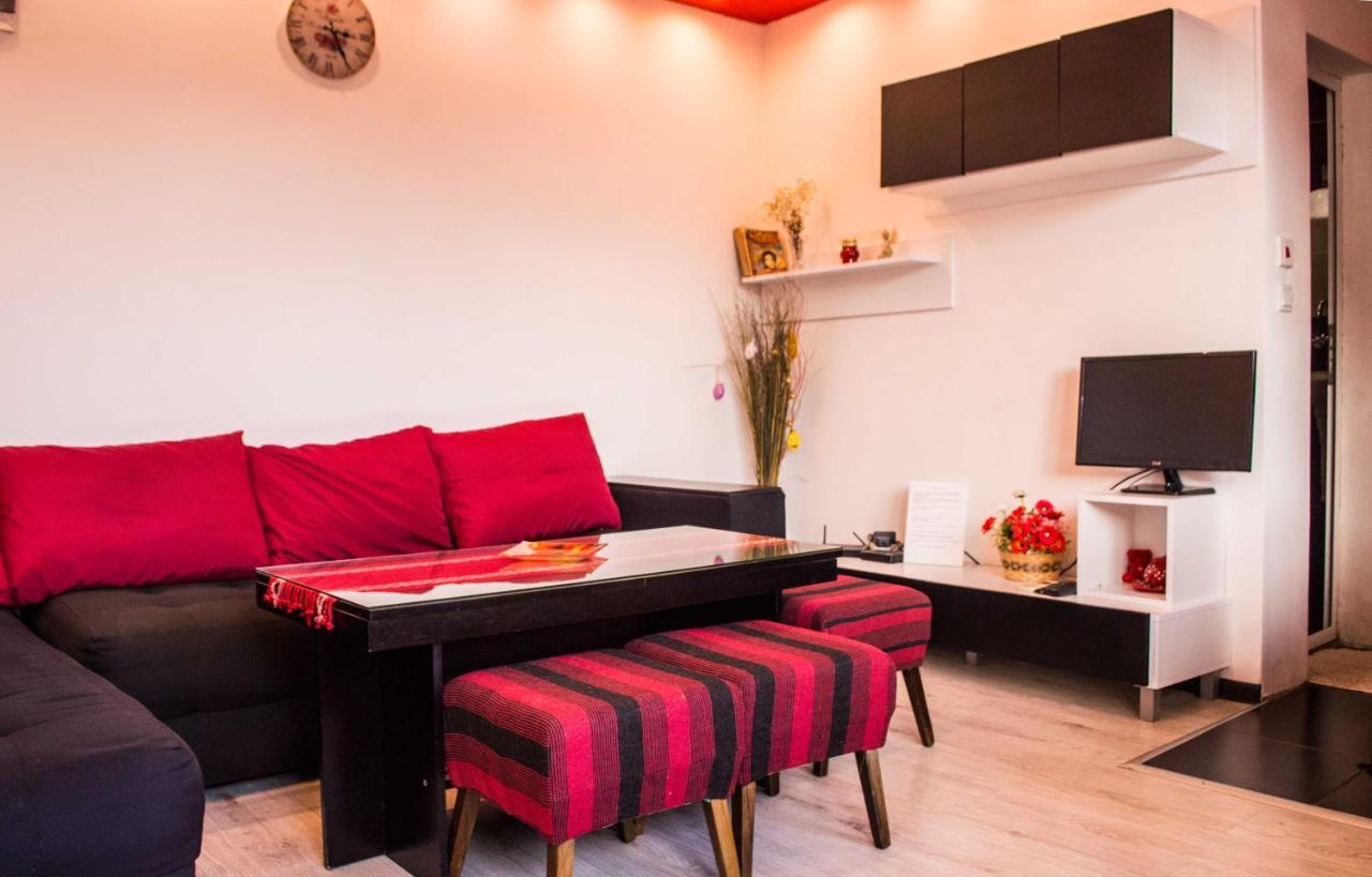 Red House Daire Tırnova Dış mekan fotoğraf