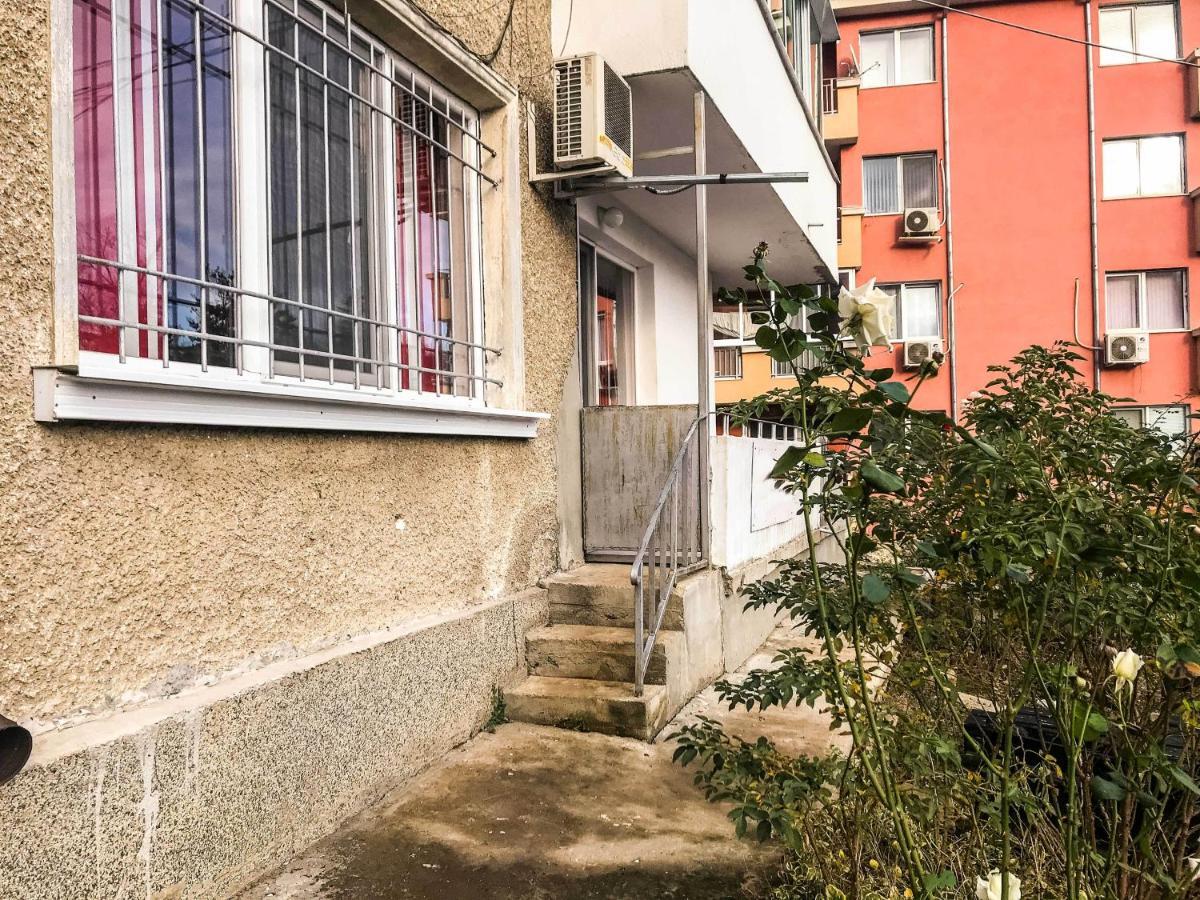 Red House Daire Tırnova Dış mekan fotoğraf